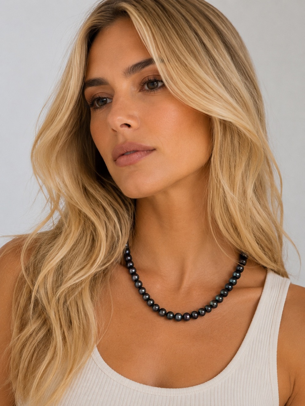 Classic Black Pearl Beaded Necklace for Women